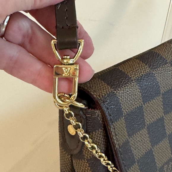 🤎  LOUIS VUITTON  POUCHETTE CHECKERED PATTERN SHOULDER BAG! - Picture 9 of 12